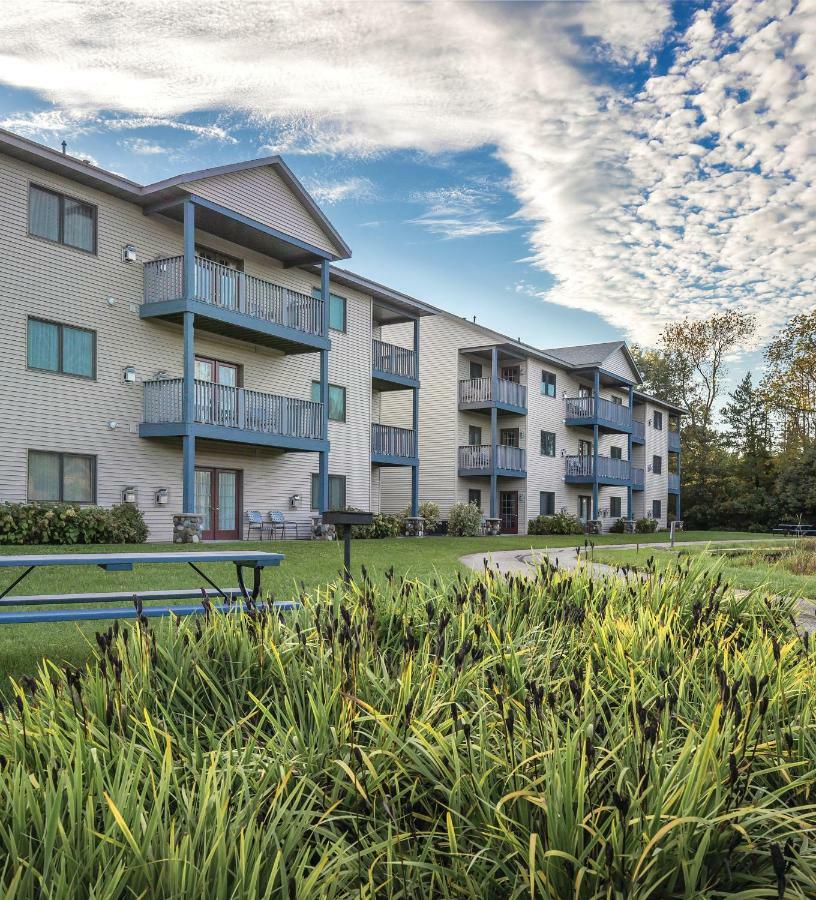 Club Wyndham Tamarack Hotel Wisconsin Dells Exterior photo